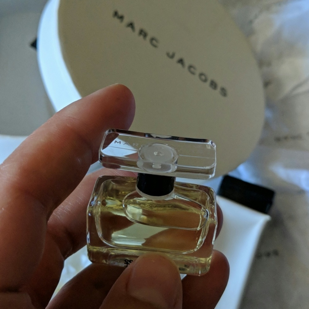 Marc Jacobs Fragrance and Bodywash gift set